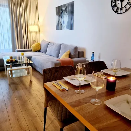 Dolce Wawel Przestronny Apartament Przy Bulwarach Wislanych, Blisko Wawelu I Najwazniejszych Atrakcji Krakowa. * Krakow