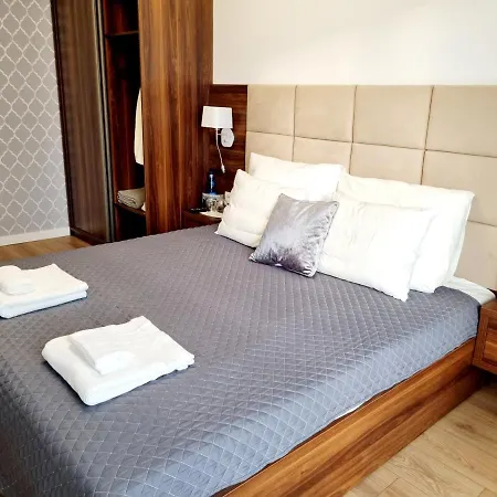 Dolce Wawel Przestronny Apartament Przy Bulwarach Wislanych, Blisko Wawelu I Najwazniejszych Atrakcji Krakowa. Apartment Krakow