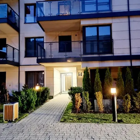Dolce Wawel Przestronny Apartament Przy Bulwarach Wislanych, Blisko Wawelu I Najwazniejszych Atrakcji Krakowa.